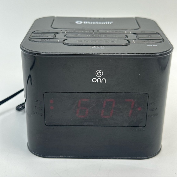 onn bluetooth Clock radio - Picture 4 of 16